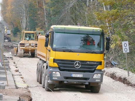 LKW auf Gleis 5